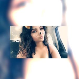 Meet your Posher, Jackeline